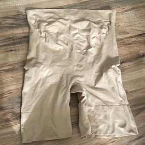 Maternity under wear